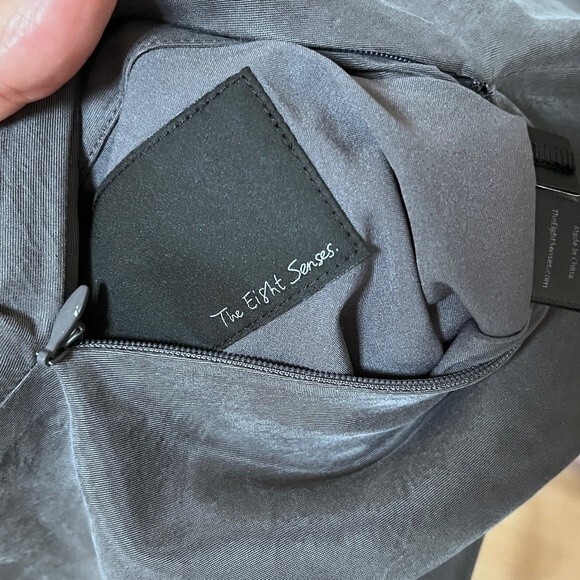 Love at First Touch The Eight Senses Touch Scarf in Grey NWOT - Picture 5 of 10